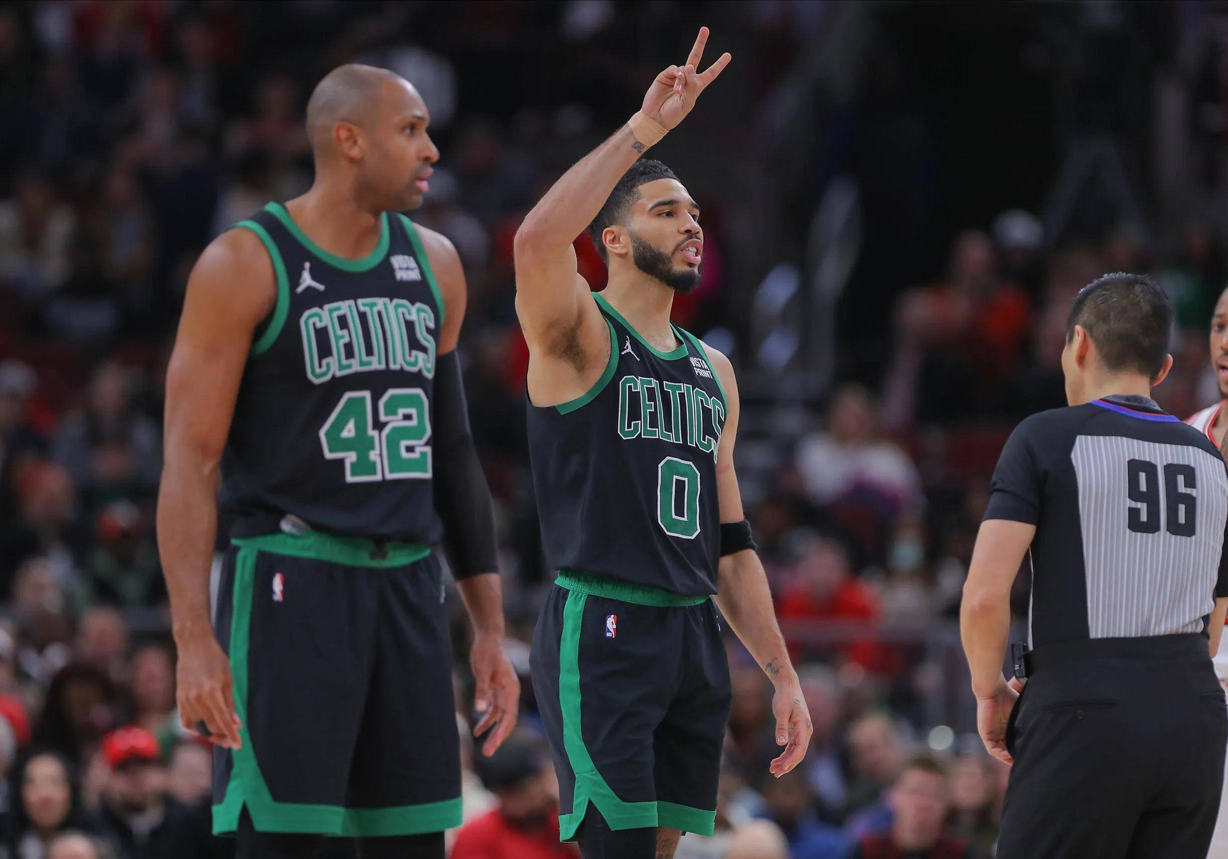 开云体育官方网站-热火不断突破！，塔图姆连续二十场比赛得分超过爆冷观众掌声雷动的简单介绍-开云体育官方网站