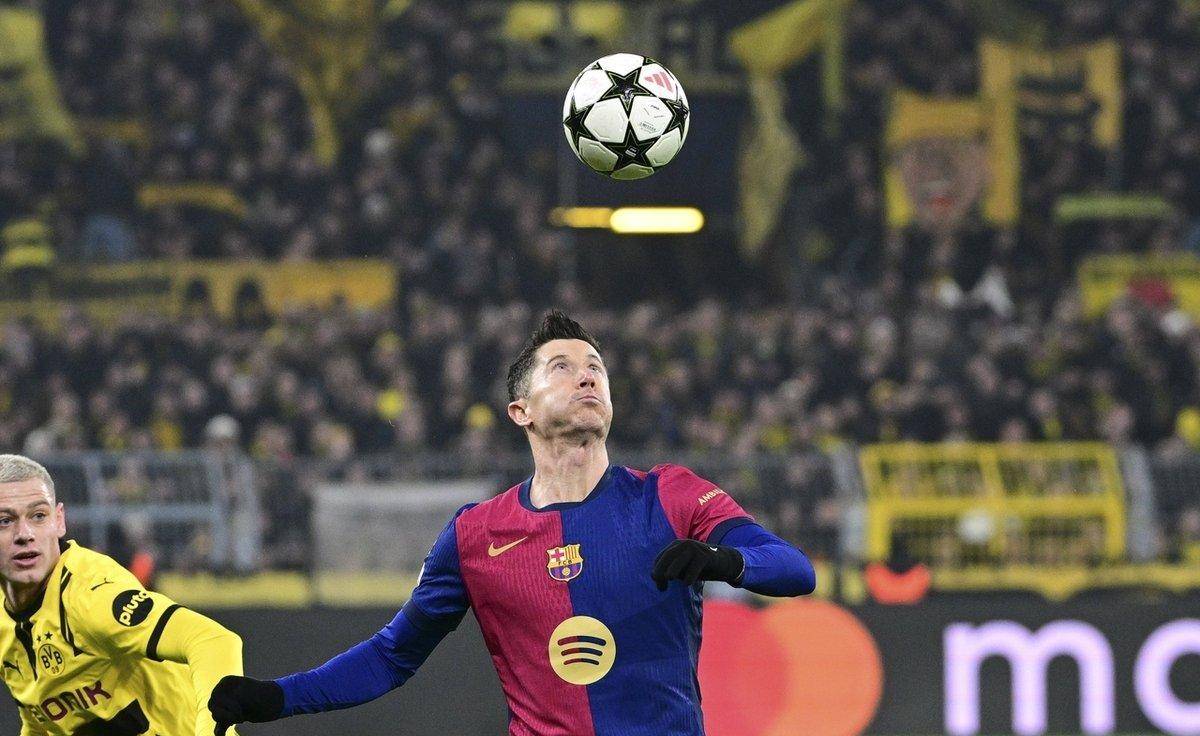 莱万多夫斯基新星战术调整表现突出，巴黎圣日耳曼前途光明！热度持续攀升的简单介绍