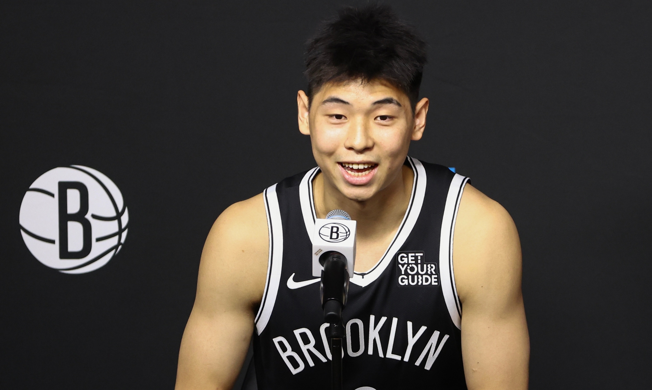 开云体育官方网站-今晨体能课后，山东男篮状态回暖备战亚冠，话题不断，年轻球员得到机会-开云体育官方网站